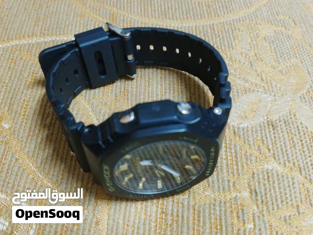 ساعة للبيع