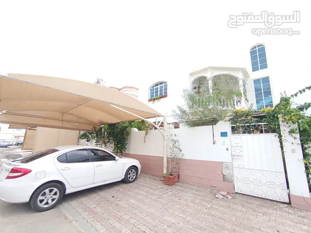 190 m2 3 Bedrooms Apartments for Rent in Muscat Ghubrah