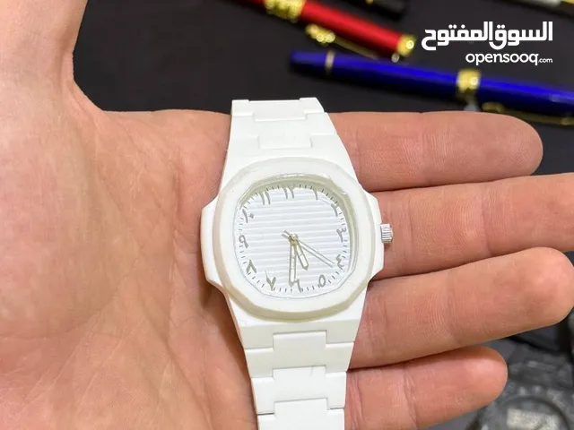 ساعة جديد بسعر منخفض