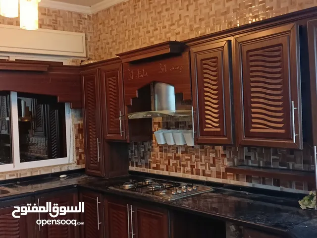 120 m2 2 Bedrooms Apartments for Rent in Mafraq Al-Hay Al-Hashmi