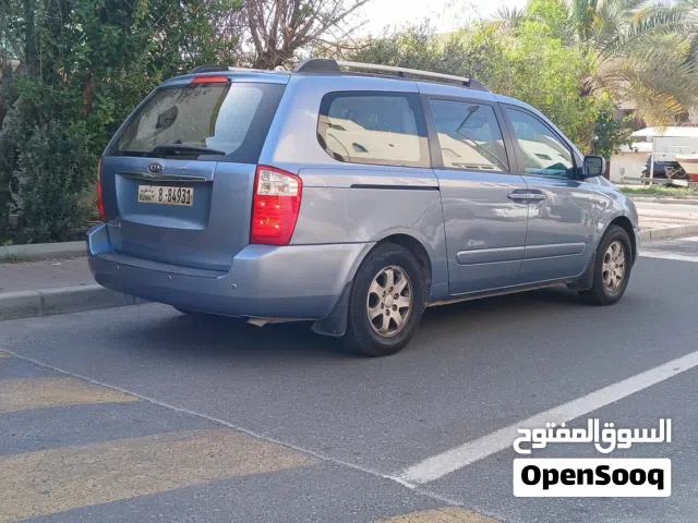 2008 كيا كرنفال Standard