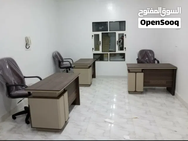 اثاث مكتبي مستخدم  وجديد شبه جديد