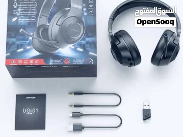 سماعة Wireless تشتغل عن بعد وفيها مايك ما بتشتغل سلك ينشبك ب الايد بتشتغل عن طريق فلاشة