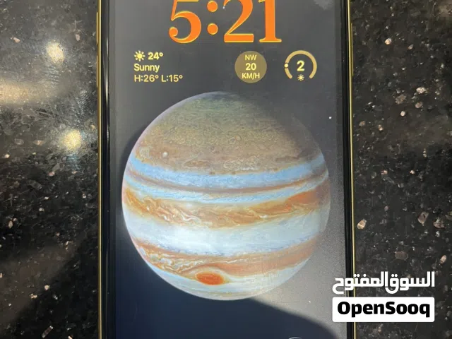 هاتف iPhone 11 عادي
