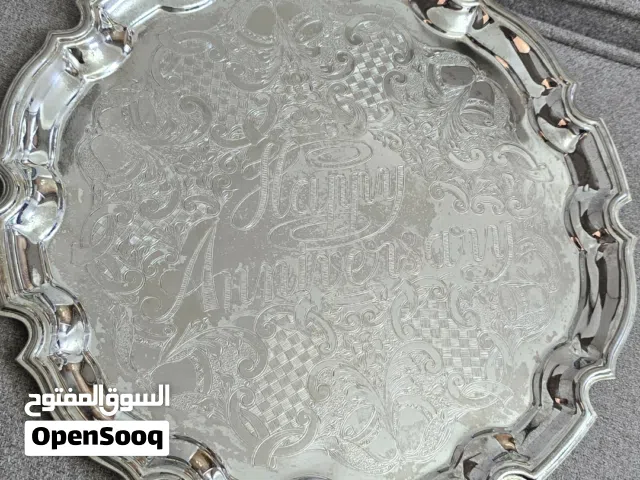 للبيع قطعة فنية مميزة من الزمن الجميل، صينية تقديم إنجليزية (Salver) من إنتاج شركة Cavalier Tablewar