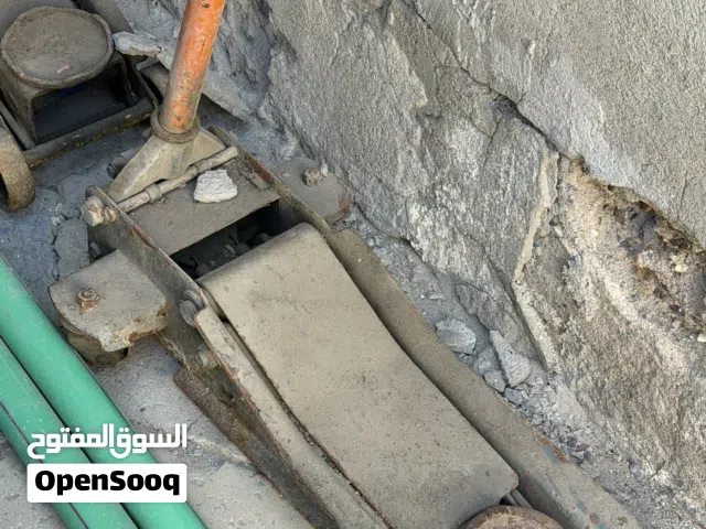 جك مال رفع سياره يرادلهن تصليح العدد 2 السعر 25 للواحد يعني ثنينهن ب50 تكدر حته تستفاد بيهن اقره تحت
