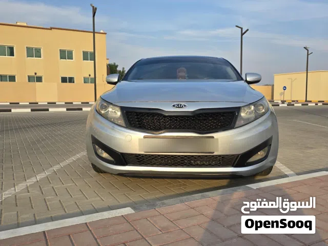 2014 كيا اوبتيما Standard