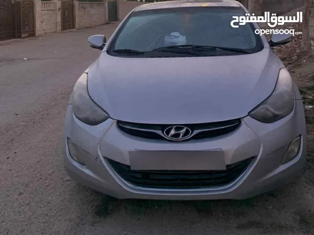 Hyundai_avante_MD_2011 