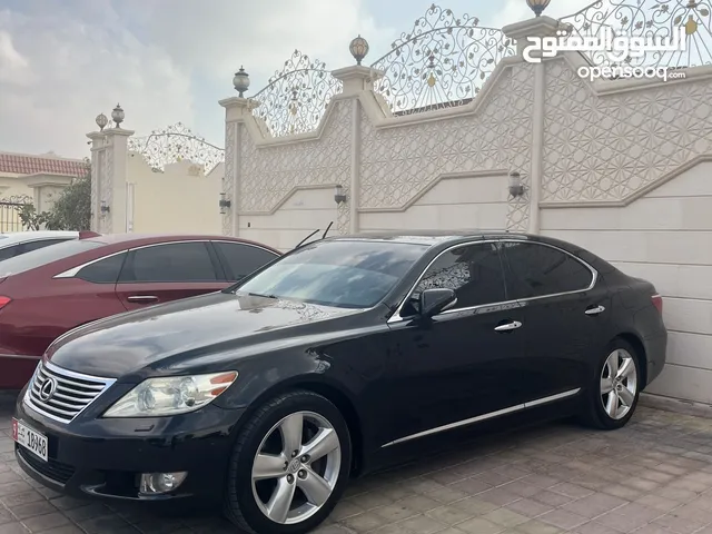 لكزس LS 460 للبيع موديل 2011 بحالة ممتازة ممشى 160 الف كيلو ملكية سنة