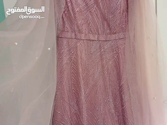 فستان سهرة زهر لبسة وحدة للايجار