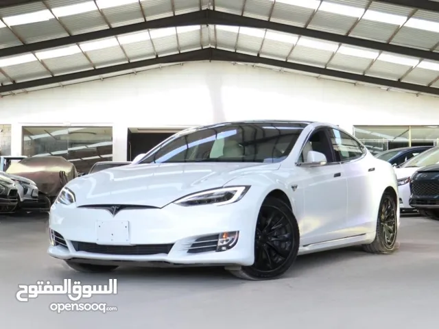 Tesla Model S 2020 in Amman