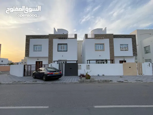 329 m2 5 Bedrooms Villa for Sale in Muscat Al Khoud