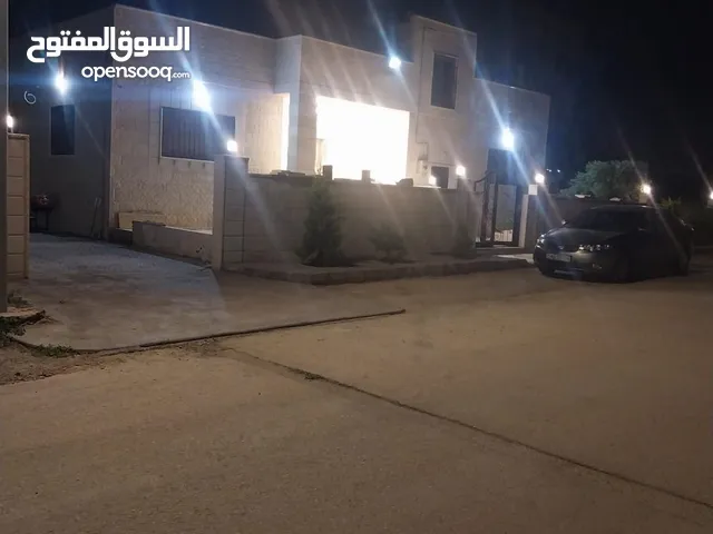 190 m2 5 Bedrooms Villa for Sale in Irbid Al Sareeh