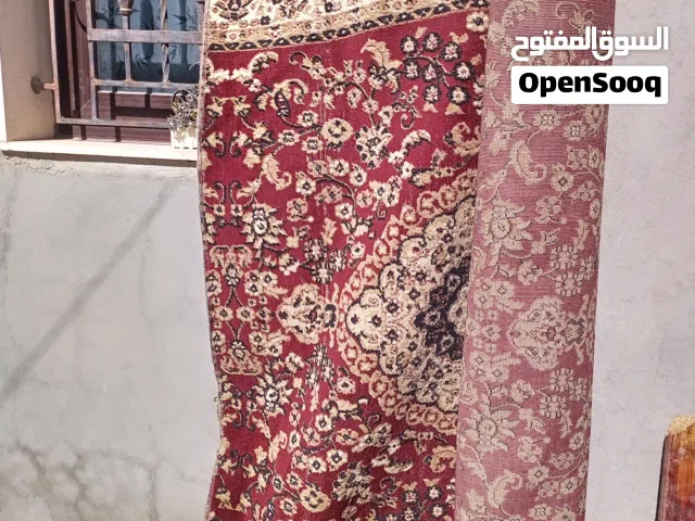 بساط 5*2 مستعمل بحالة جيدة