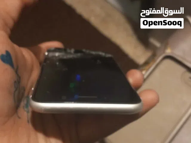 موجود قطع ايفون 2SE بحاله ممتازه اقرا الوصف