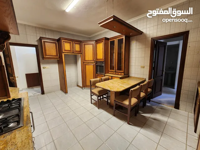 268 m2 4 Bedrooms Apartments for Sale in Amman Abdoun