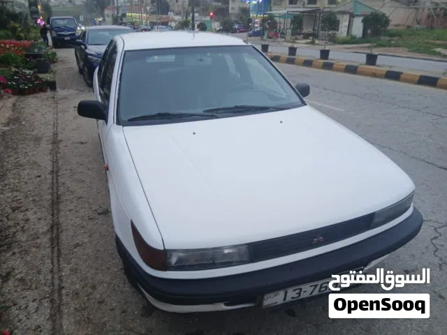 1991 ميتسوبيشي لانسر Standard