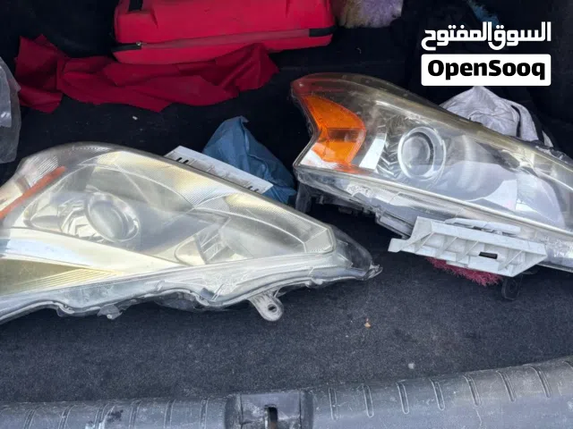 2013 Nissan Altima, Both side stock head lamps