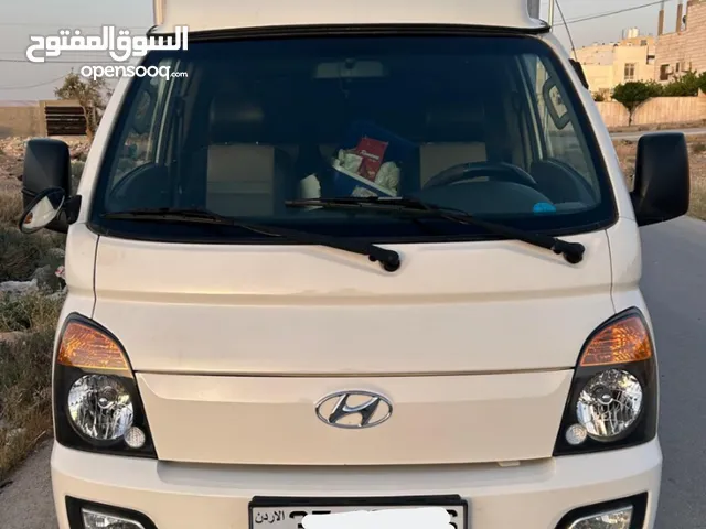 هيونداي بورتر حافظة 2019 (ستة غيار) توب نظافة مالك أول حرة - كاش فقط - قابل للتفاوض