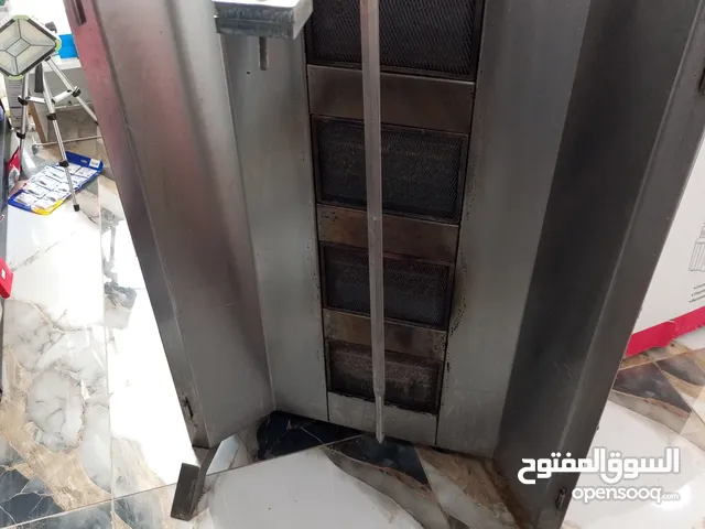 شواية شاورما نظيفة جدا اربع عيون