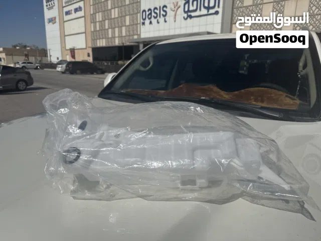 خزان ماء مساحات أمامية تويوتا – جديد من الوكالة