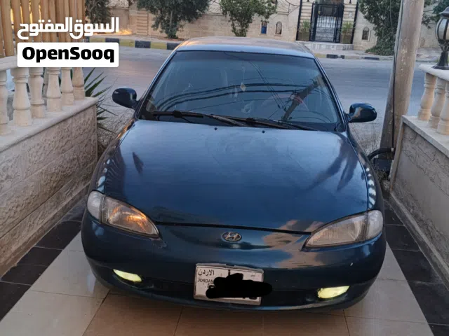 1995 هيونداي افانتي Standard