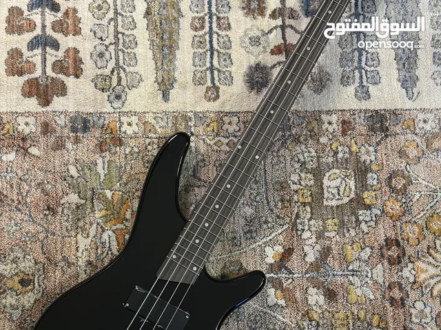 بيز كيتار bass صيني من شركة smiger