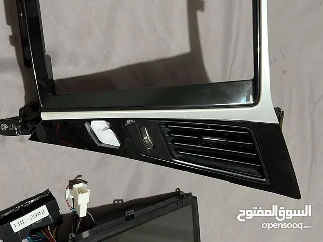 شاشات سيارات