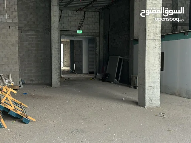 للايجار سرداب في الشويخ الصناعية مكيف