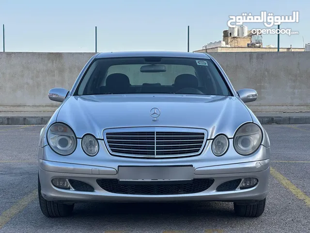 مرسيدس e200 2006 للبيع ممشى قليل