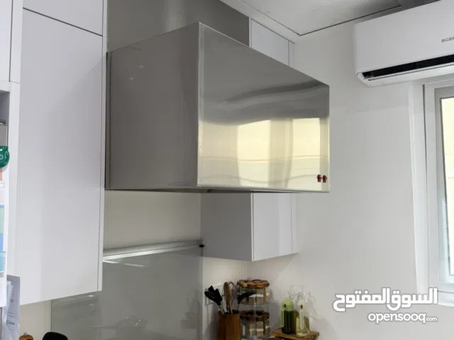 هود مع شفاط لسحب راحة الاكل