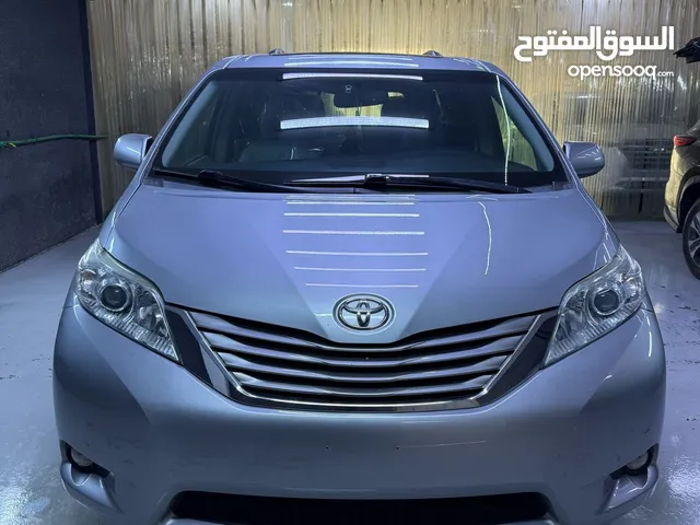 Toyota Sienna XLE 2011 full option with sunroof Chassis engine and gear guarantee