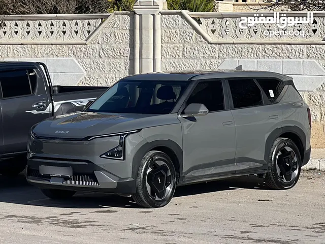 سيارة kia ev5 suv الكهربائية بالكامل موديل 2024 تقطع 500 كم في الشحنه