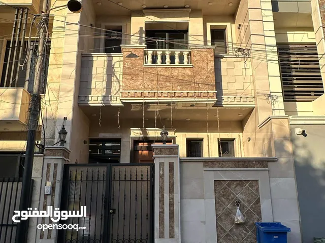 220m2 4 Bedrooms Townhouse for Sale in Baghdad Saidiya