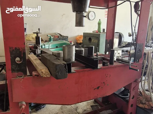 100 T Semi automatic hydraulic press H – مستعمل 100 टन हाइड्रोलिक प्रेस – H फ्रेम – पुराना