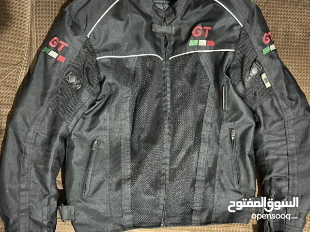 جكيت دراجة نارية عدد 2 الاسود حجم xl صيفي + شتوي  الجكيت الاسود و احمر حجم xs صيفي  طبعن بحالة نظيفة