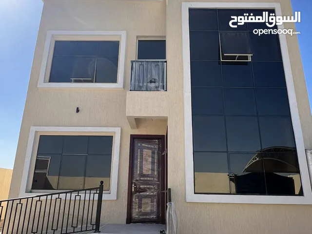 2500 ft 4 Bedrooms Villa for Sale in Sharjah Other