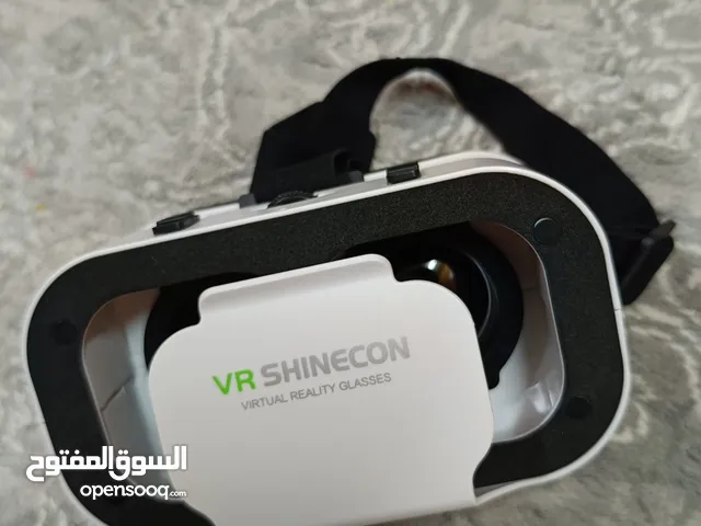 نظارة VR الواقع الافتراضي.