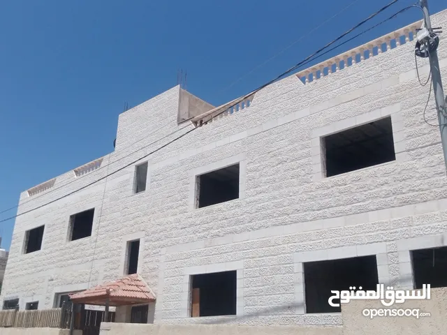 110 m2 3 Bedrooms Apartments for Sale in Zarqa Al Autostrad