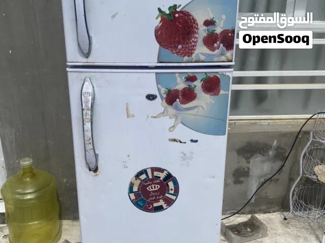 ثلاجه حجم وسط ماركة رويال الاصلي