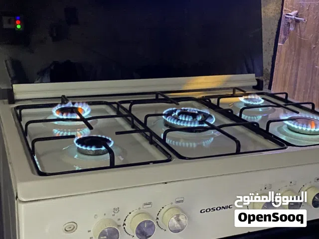 طباخ نضيف خمس عيون حجم كبير كله شغال