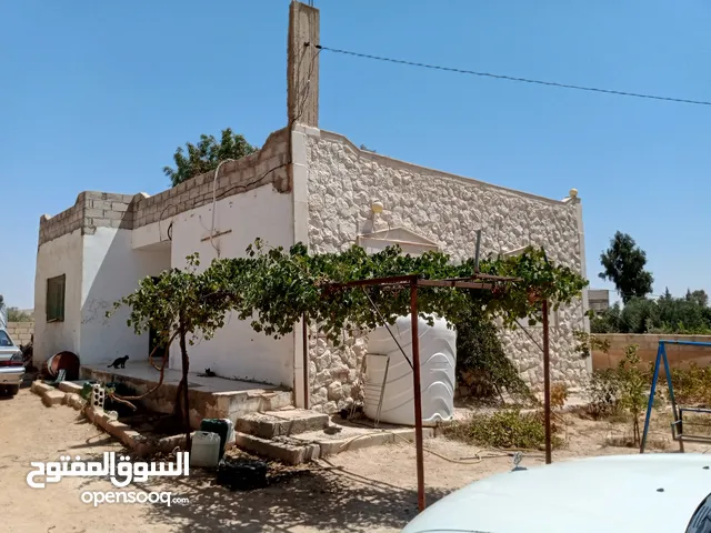 120 m2 4 Bedrooms Townhouse for Sale in Mafraq Other