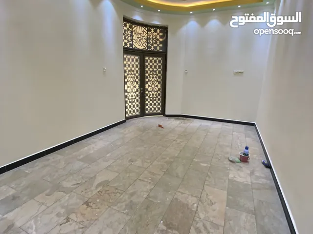 140m2 2 Bedrooms Apartments for Rent in Basra Al-Wofood St.