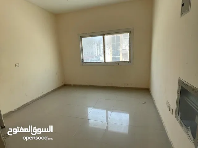 1000 ft Studio Apartments for Rent in Sharjah Muelih Commercial