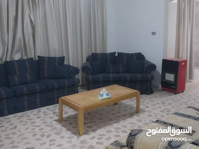 شقة إستثماريه وسكنية مقابل الجامعه الاردنيه وخلف بيرجر كنج مساحه 153متر  للبيع
