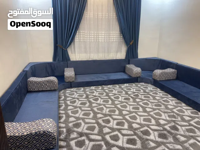 غرفه جلوس ارضيه