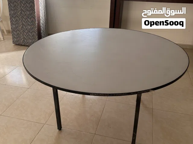 طاولات طعام