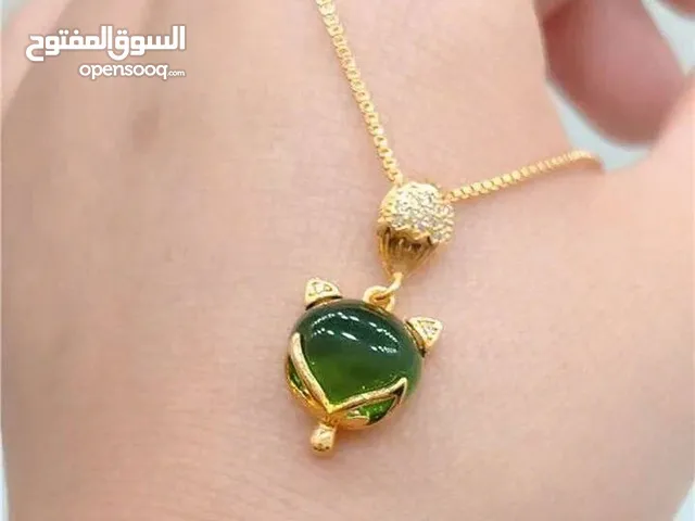 اني اليوم راح اطول بالكلام لنو جدا يجنننن ويخبلن شنو احجيلكم عنهم ذولي القلادة هسة مموجة وبيها الوان