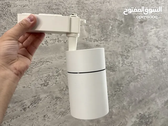 كشافات انارة للبيع