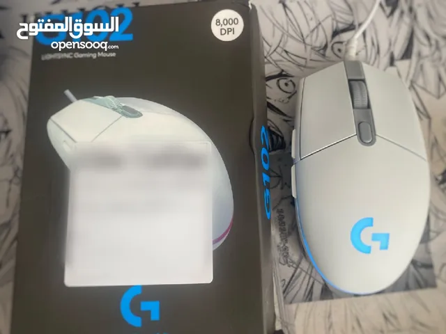 ماوس قيمنق logitech خفيف وزنه و خفيف الاستعمال